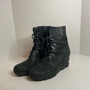 Sorel Women's Joan Of Arctic Wedge II Black Boots  Size 11 Need Laces & Cleaned